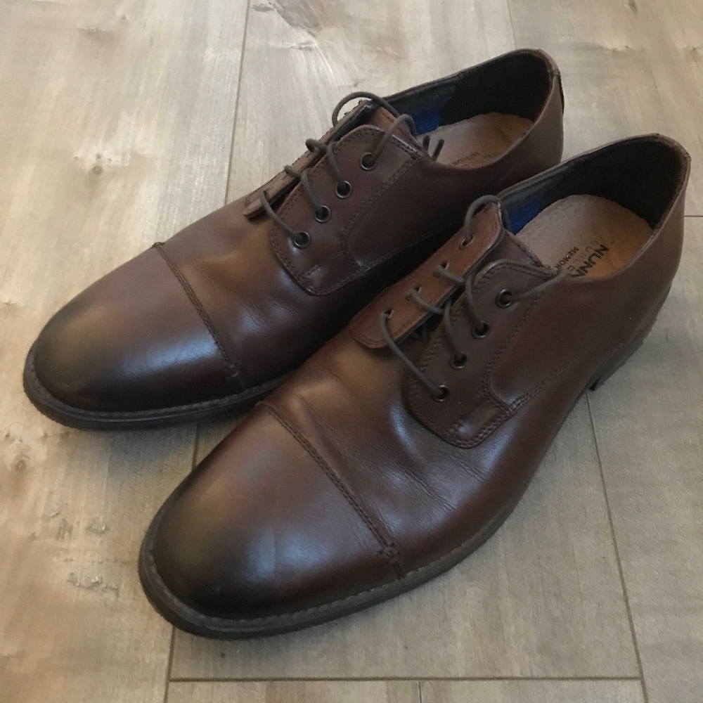 Nunn Bush Oxford Shoes Brown - Size 10 - Used